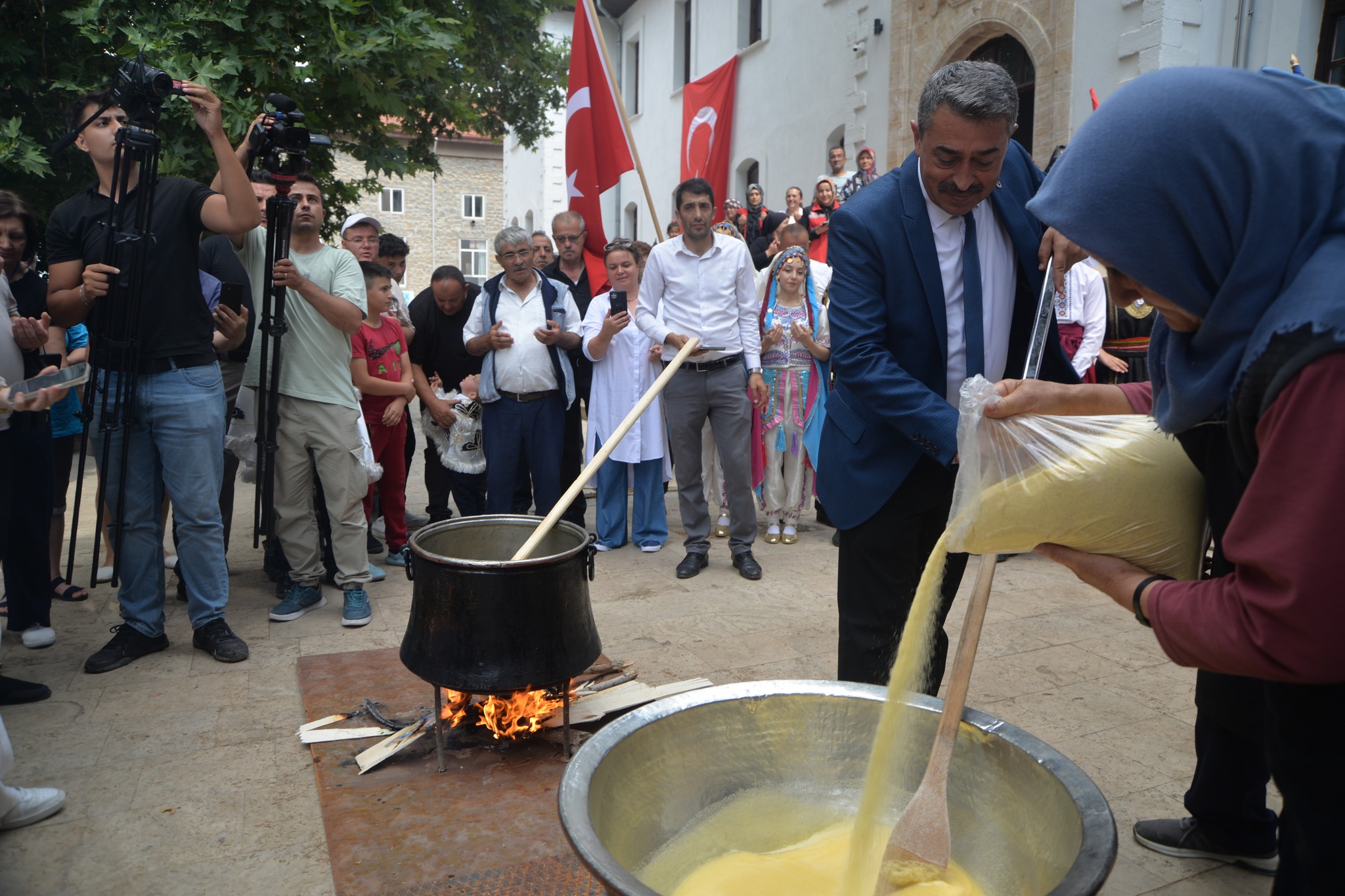 Helva Şarkikaraağaç (2)