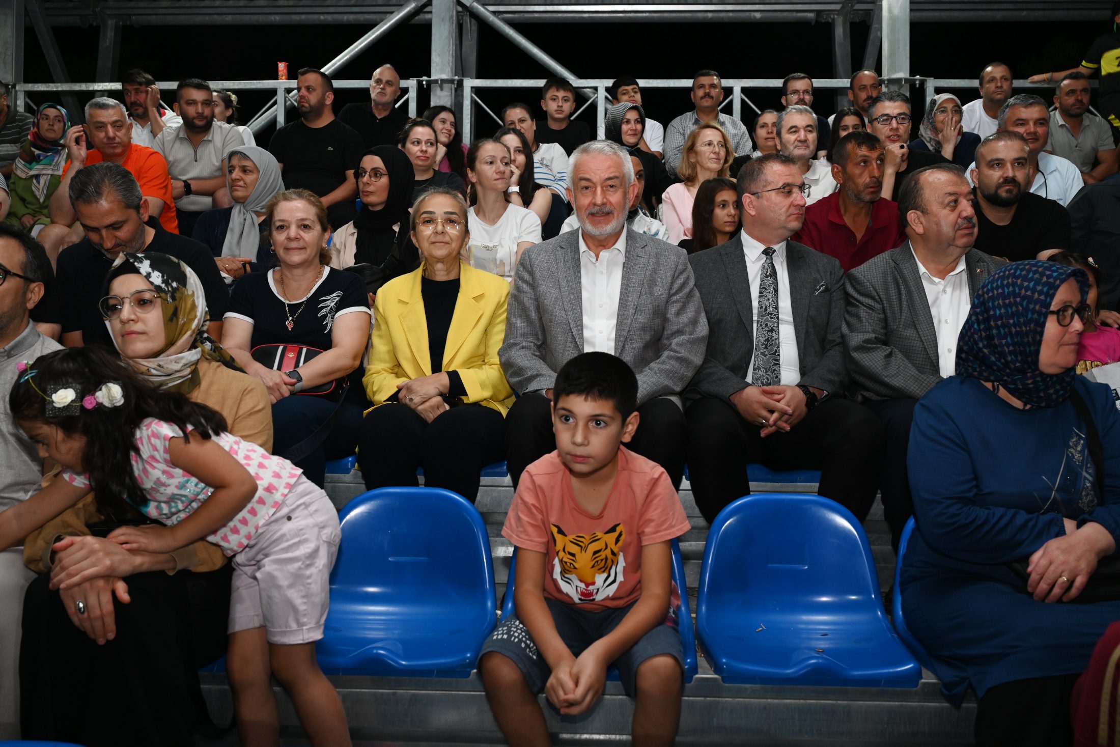 19 08 2025 Gelecegin Sehri Gelecegin Yildizlari Minikler Futbol Turnuvasi Final Kupa Toreni (7)