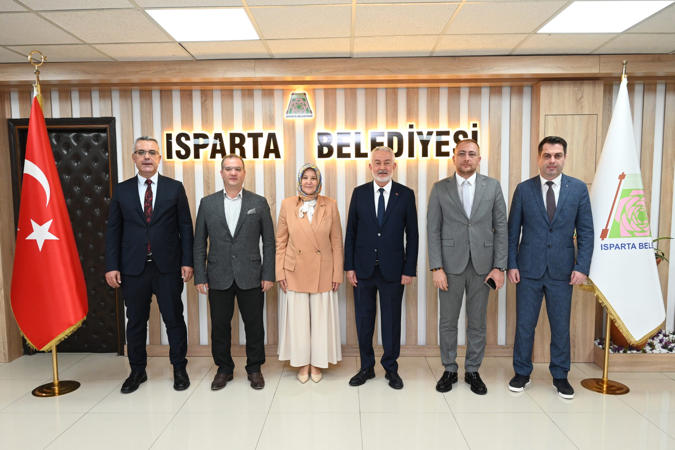 22 08 2025 Aile Ve Sosyal Hizmetler Bakan Yardımcısı Leman Yenigun Baskan Ziyaret (2)