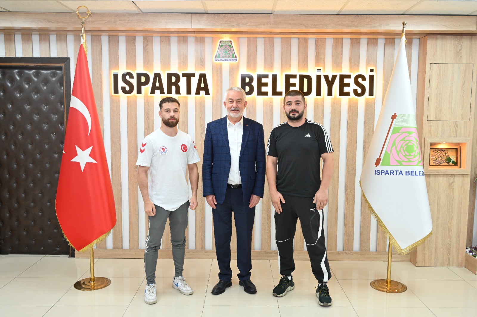 27 08 2025 Milli Sporcu Nurullah Oyan Baskan Ziyaret (1)