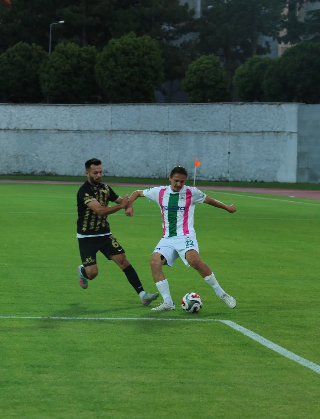 2B3197Bc F43F 4C0C A2E4 6890D1867772