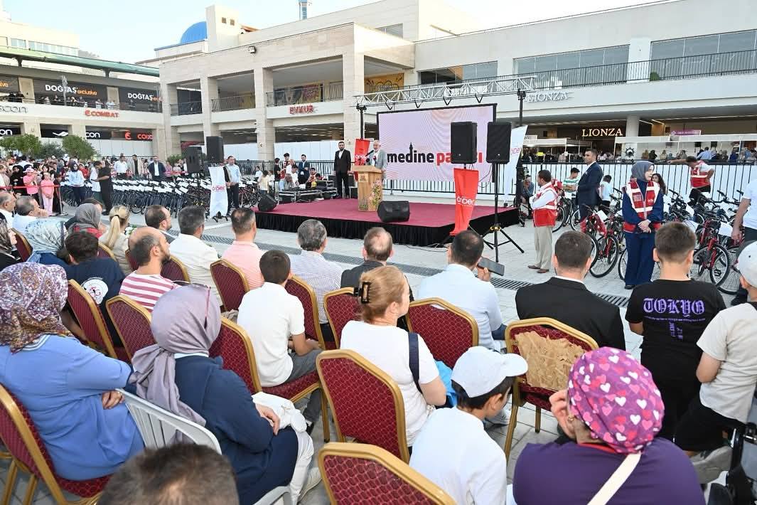 518403009 10238493283055736 7930649991404447527 N