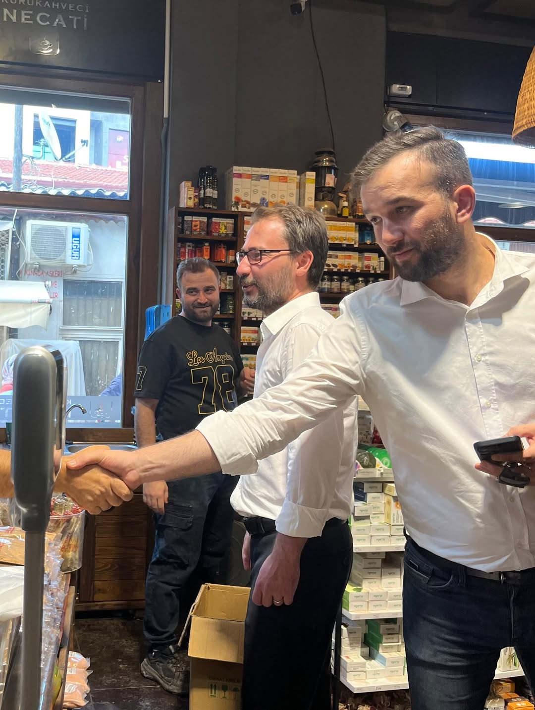 Ak Parti Esnaf Üzüm Pazarı (2)