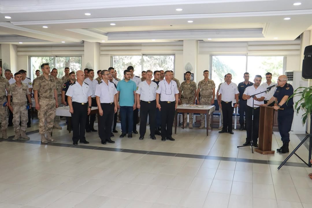 İl Jandarma Komutanımız J.albay Sayın Dr. Yunus Emre Karamanoğlu Ve Personelimizin Değerli Ailel (1)