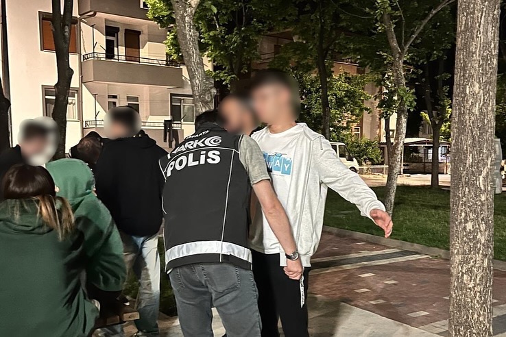 🚨 Narkoalan Uygulamasi 🚨🗓️ 23.08.2025 Günü;📍 20.30 21.30 Saatleri Arasında Fatih Mahallesi F (1)