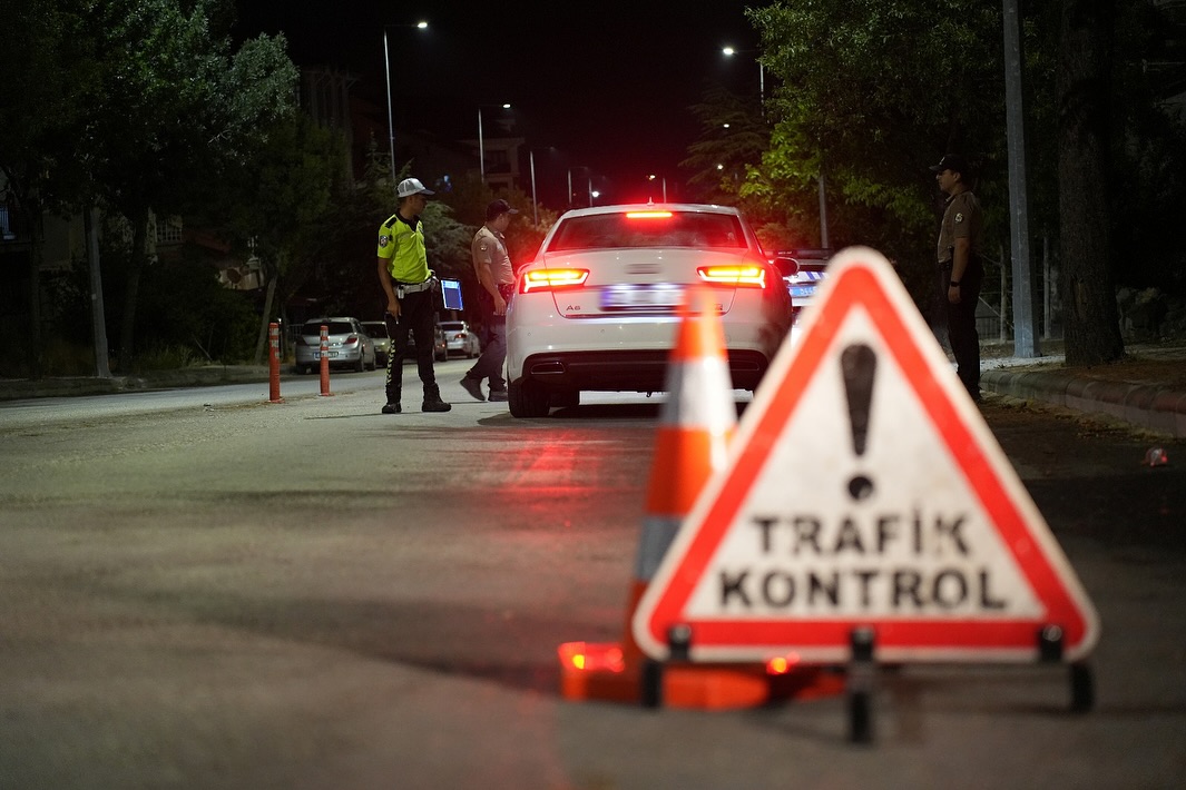 🚔 Park, Bahçe Ve Mesi̇re Alanlar Uygulamasi 🚔📅 15.08.2025🕒 21.15 – 00.00Denetim Yapılan Alanl