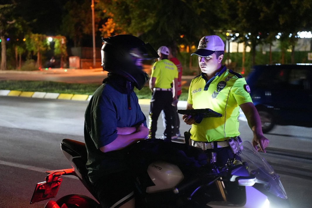 🚔 Park, Bahçe Ve Mesi̇re Alanlar Uygulamasi 🚔🗓️ 25.08.2025 Günü 21.15 – 00.00 Saatleri Arasınd (4)