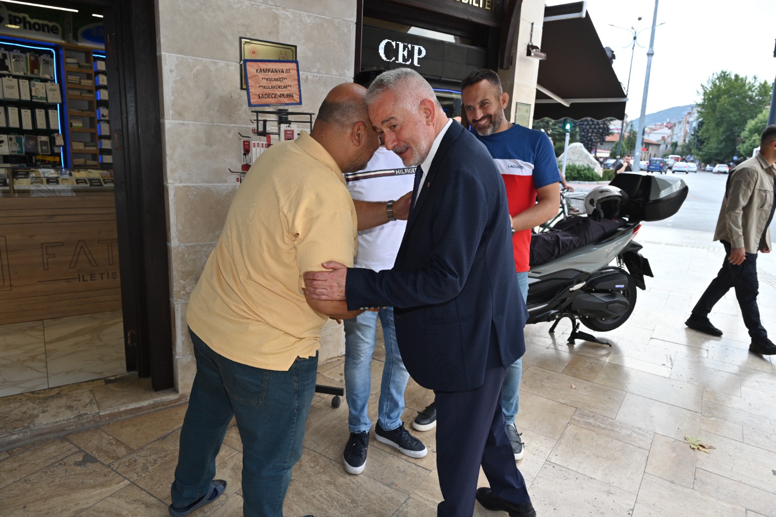 Üzüm Pazari Başdeği̇rmen (1)