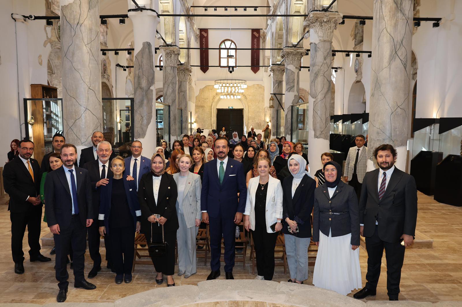 001337Fc 4379 4998 B028 B3599A9D9024