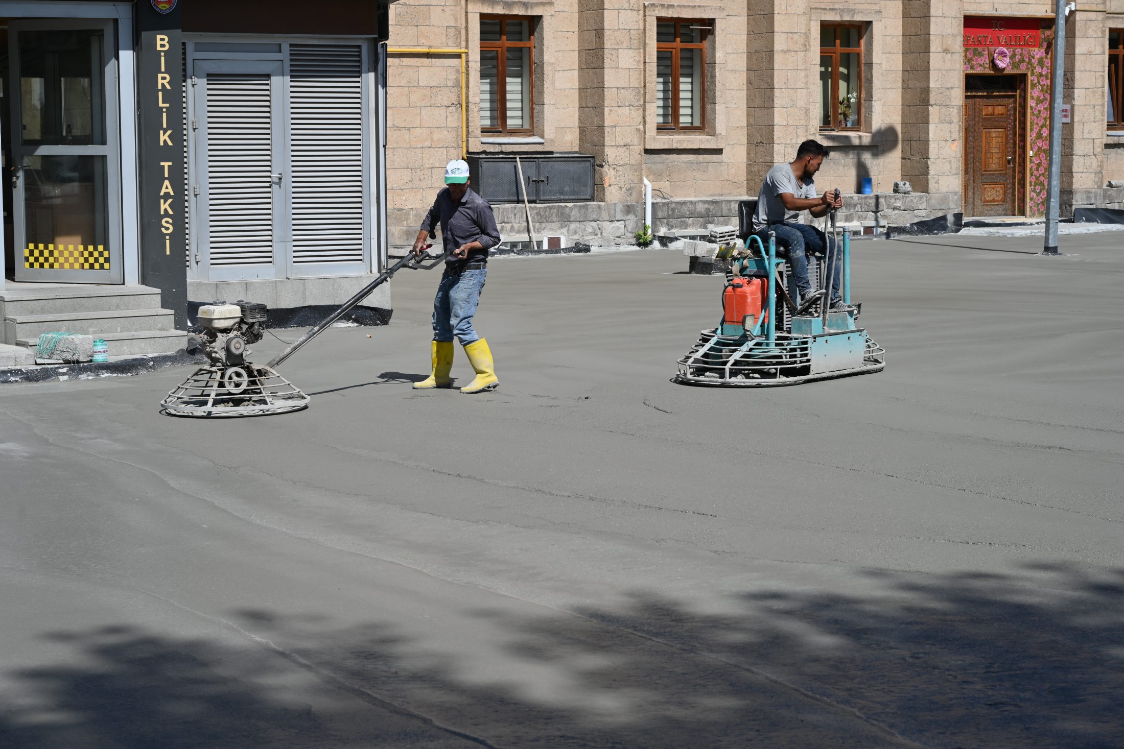 16 09 2025 Valilik Arkasi Otopark Calisma (3)-1