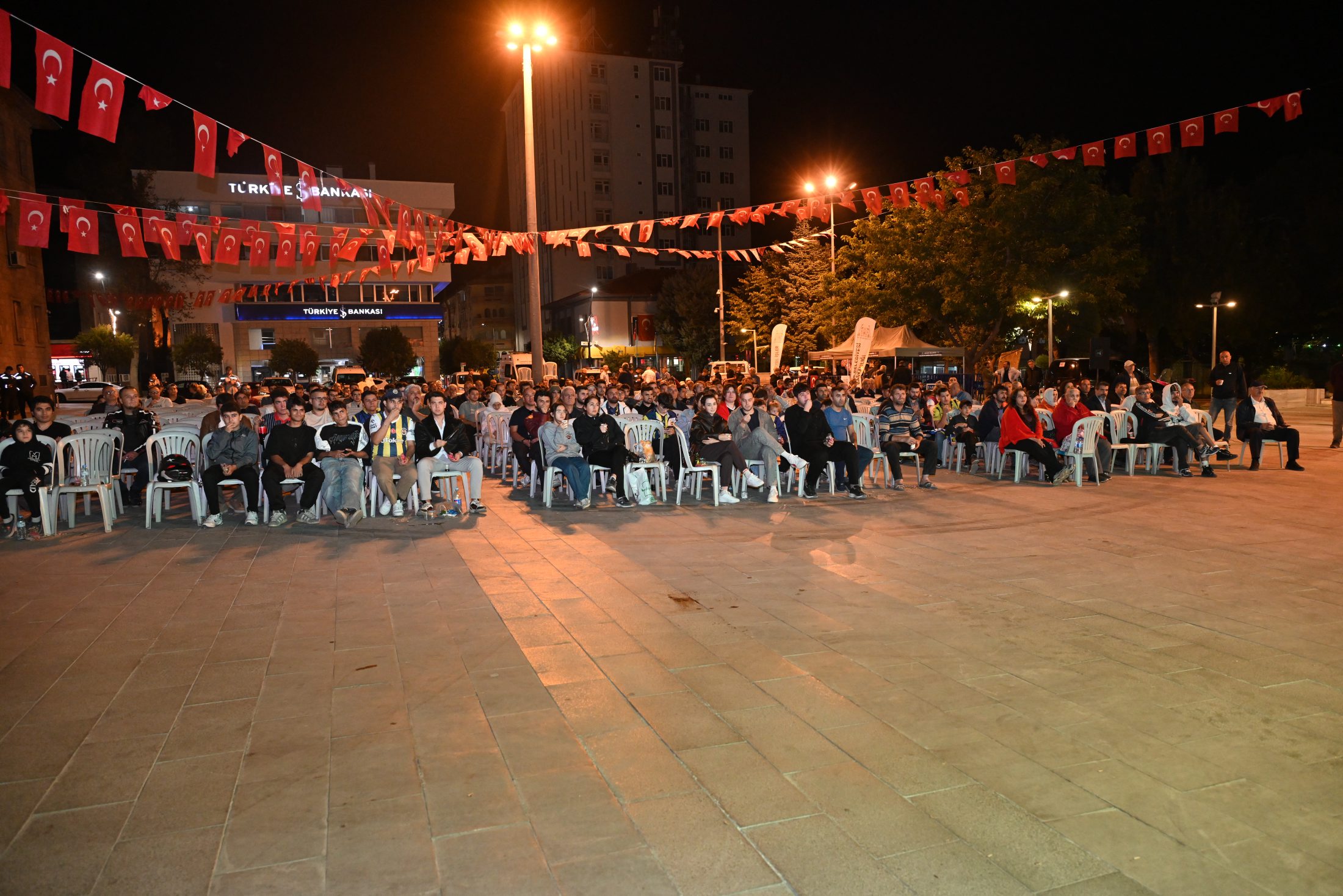 25 05 2025 Fenerbahce Dinamo Zagreb Mac Izleme (2)