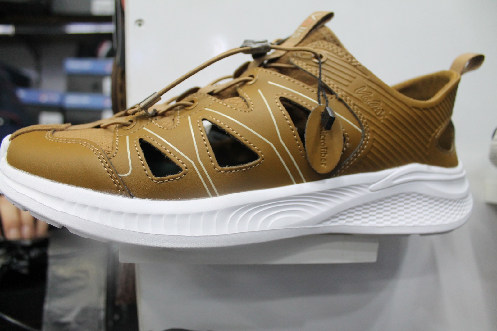 2D6Ed3Df 3Af2 46Ee Adbc 94C706012011