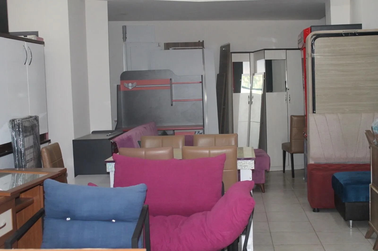 3988123C Edc6 4C51 8400 D6B1Fc3309F0