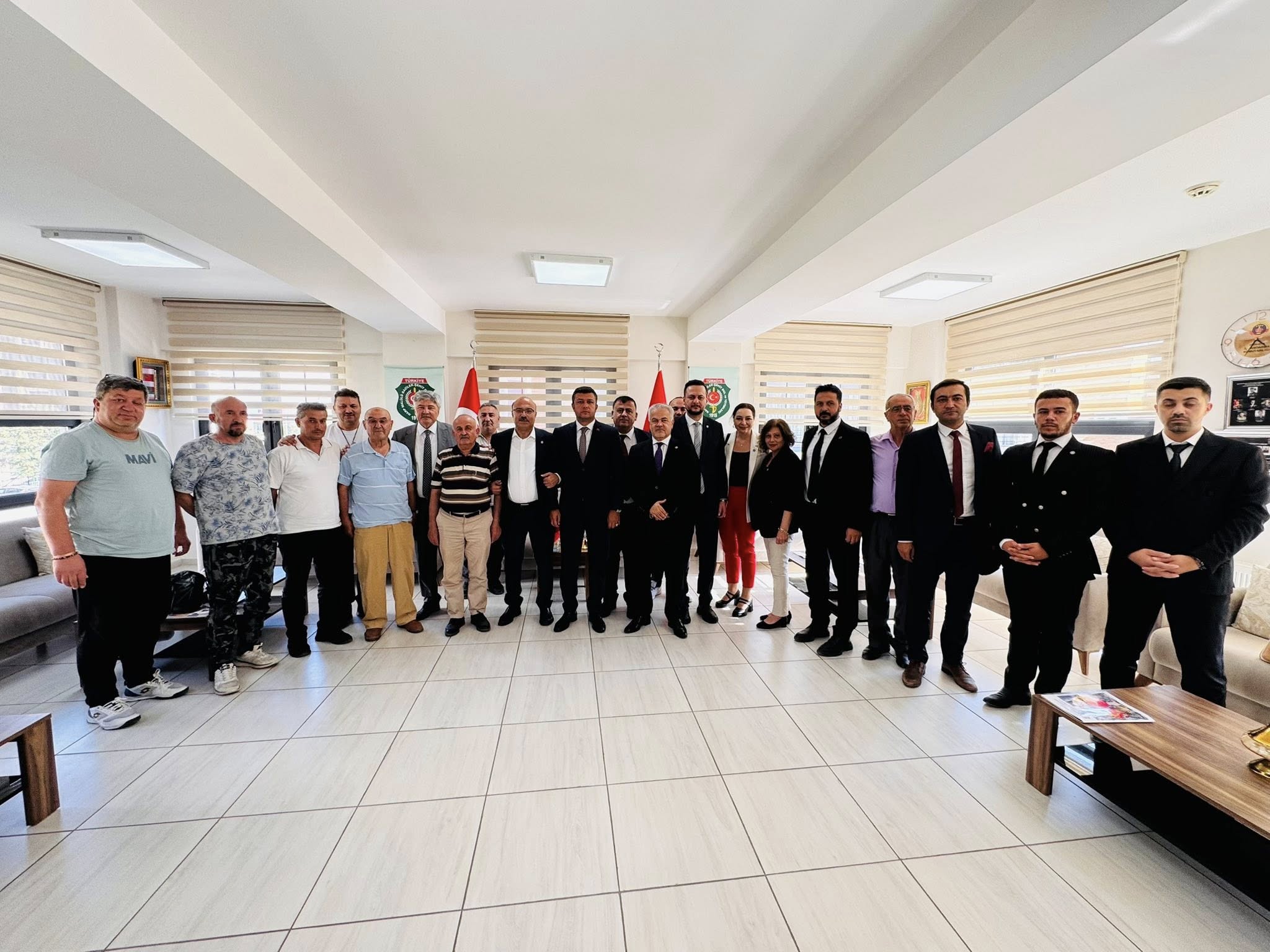 541252162 2001996740630598 7562392084044359248 N