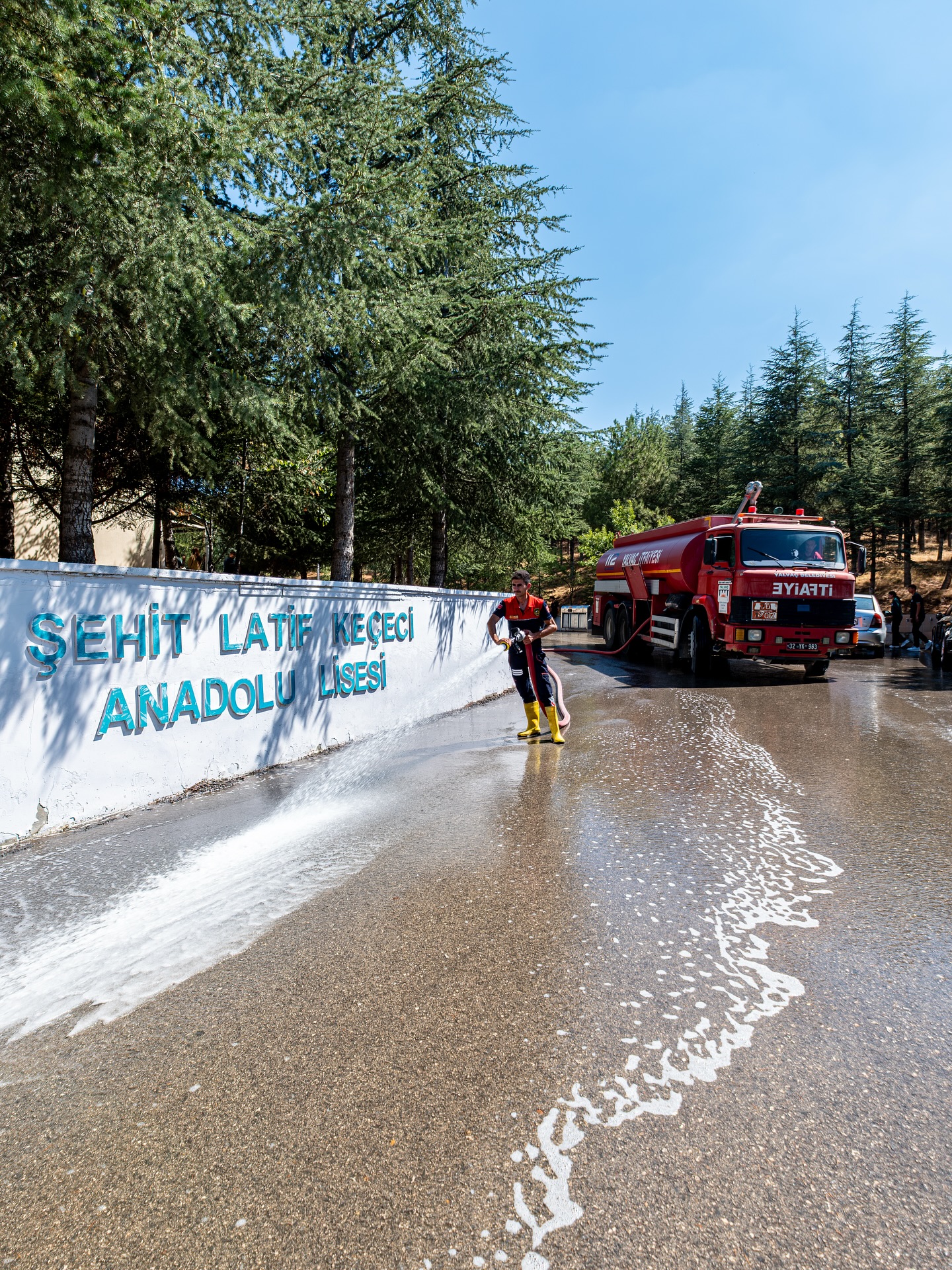 545500143 18531361573009637 2194502332605928144 N