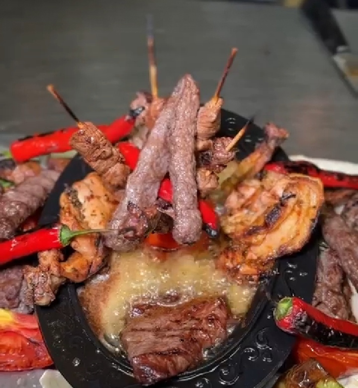 884Ec1C8 60C5 4331 Bac4 1D58E5Eb9193