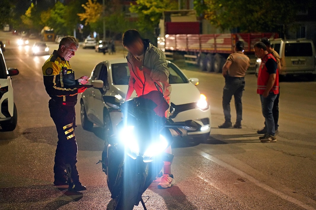 🚔 Abarti Egzoz Motosi̇klet Modi̇fi̇ye Araç Uygulamasi 🏍📅12.09.2025 Günü 21 00 24 00 Saatleri Ara (3)