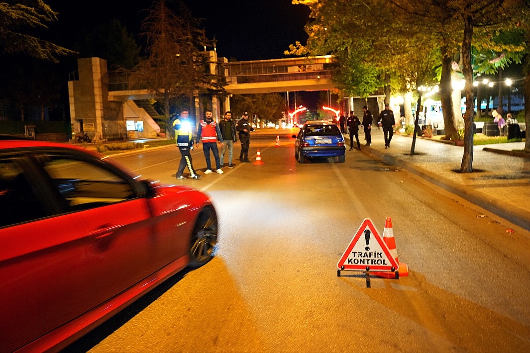 🚔 Abarti Egzoz Motosi̇klet Modi̇fi̇ye Araç Uygulamasi 🏍📅 24.09.2025 Günü 21.00 – 00.00 Saatleri