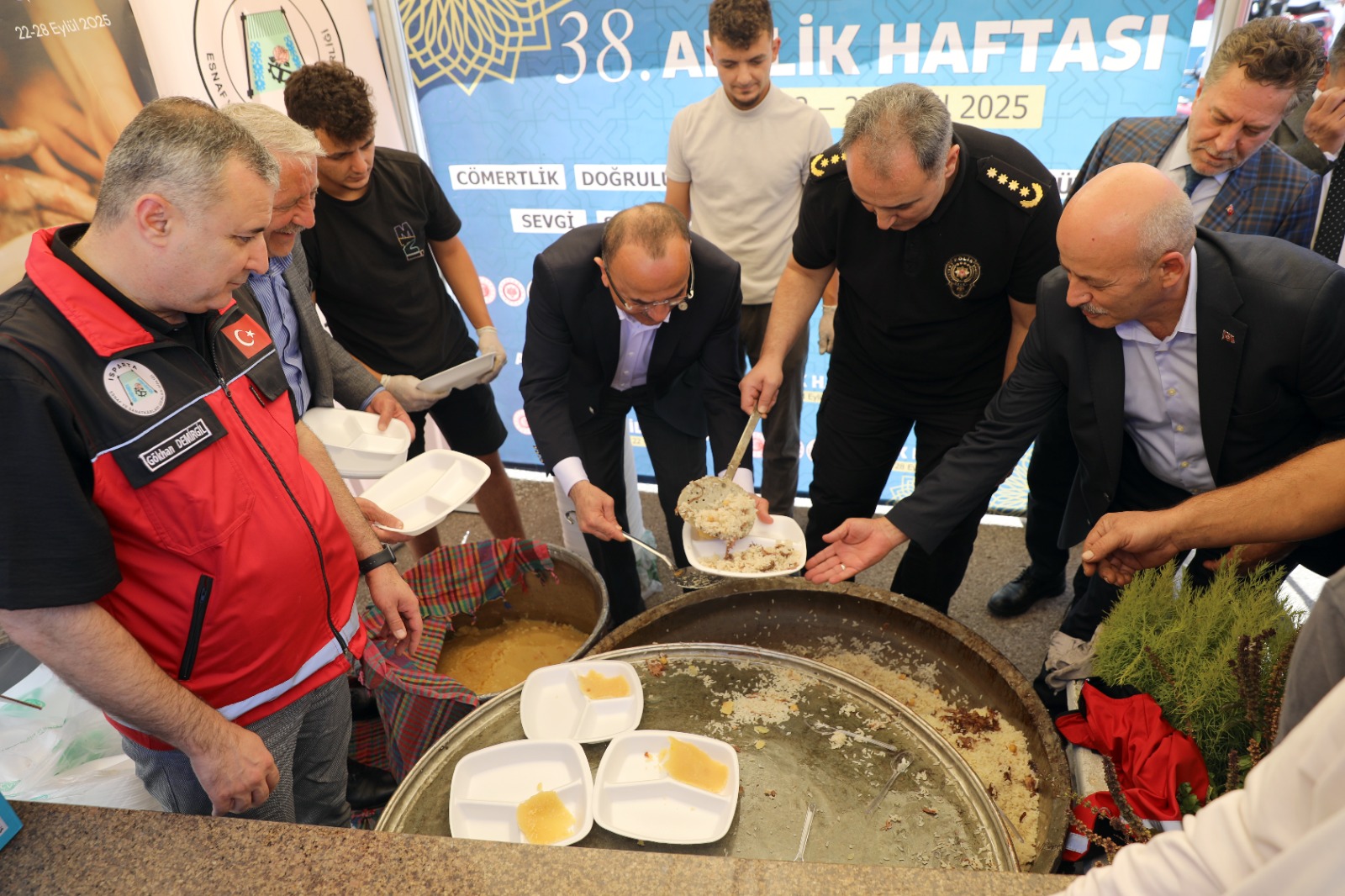 Ahi̇ Pi̇lavi İkrami (2)