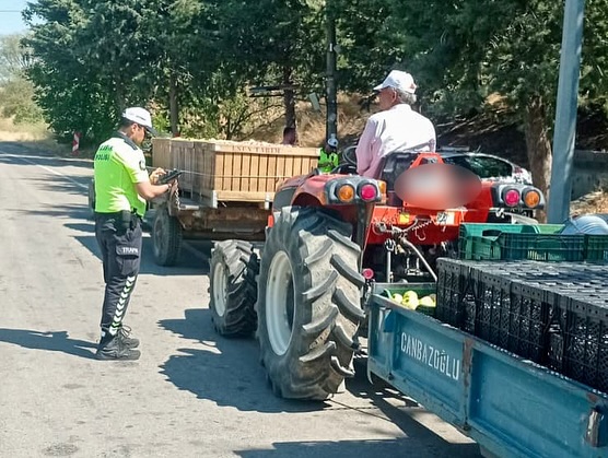 Elma Hasadi Öncesi̇ Bi̇lgi̇lendi̇rme📍Gelendostgelendost Bölge Trafik Denetleme İstasyon Amirliği Ek