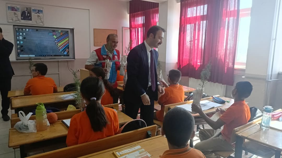 🌱🇹🇷 Milli Eğitim Bakanlığımızın “Yeşil Vatan Benim Okulum Geleceğe Çare Projesi” Kapsamında, (13)