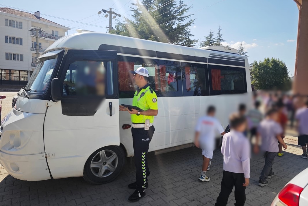 🚨 Okul Önleri̇ Ve Asayi̇ş Uygulamasi 🚨📸 Eğirdir, Gelendost, Şarkikaraağaç, Aksu📅 17.09.2025 Gü (1)