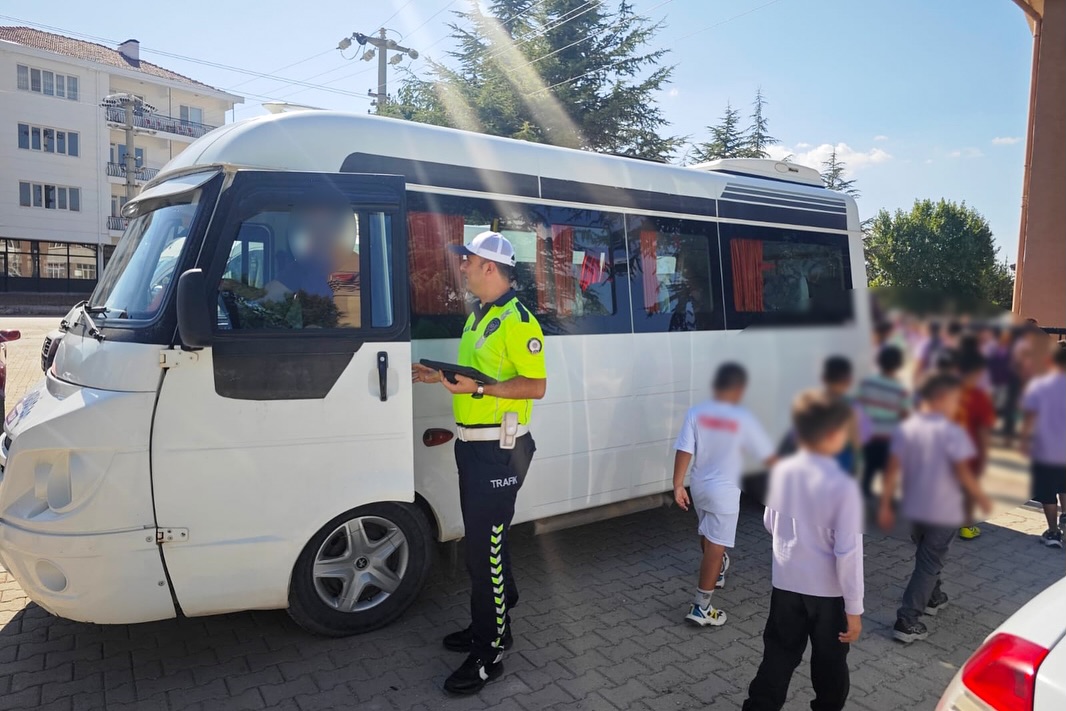 🚨 Okul Önleri̇ Ve Asayi̇ş Uygulamasi 🚨 📸 İl Merkezi, Aksu, Yalvaç, Şarkikaraağaç📅 25.09.2025 G (1)