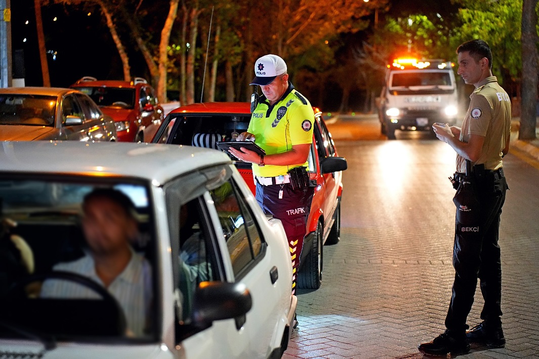 🚔 Park, Bahçe Ve Mesi̇re Alanlari Deneti̇mi̇ 🚨🗓 03.09.2025 Günü 21.15 – 00.00 Saatleri Arasında