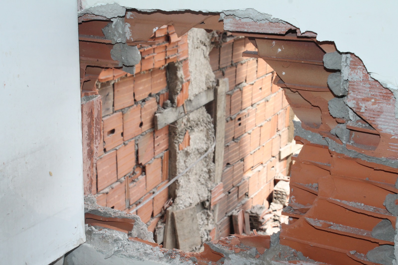 Yikim Sirasinda Tali̇hsi̇z Olay (4)