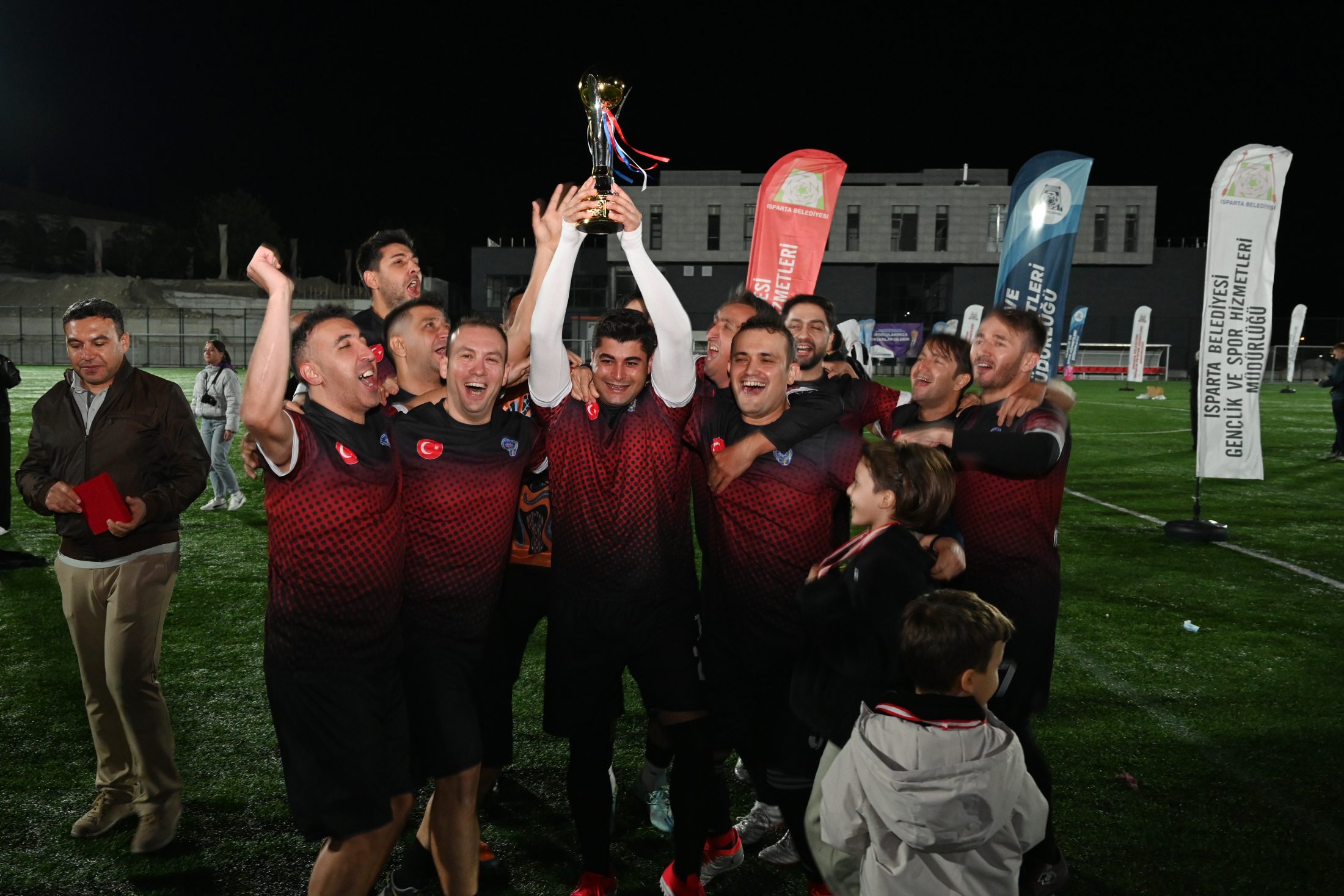 07 10 2025 Belediye Kurumlararasi Futbol Turnuvasi Final Odul Toreni (7)