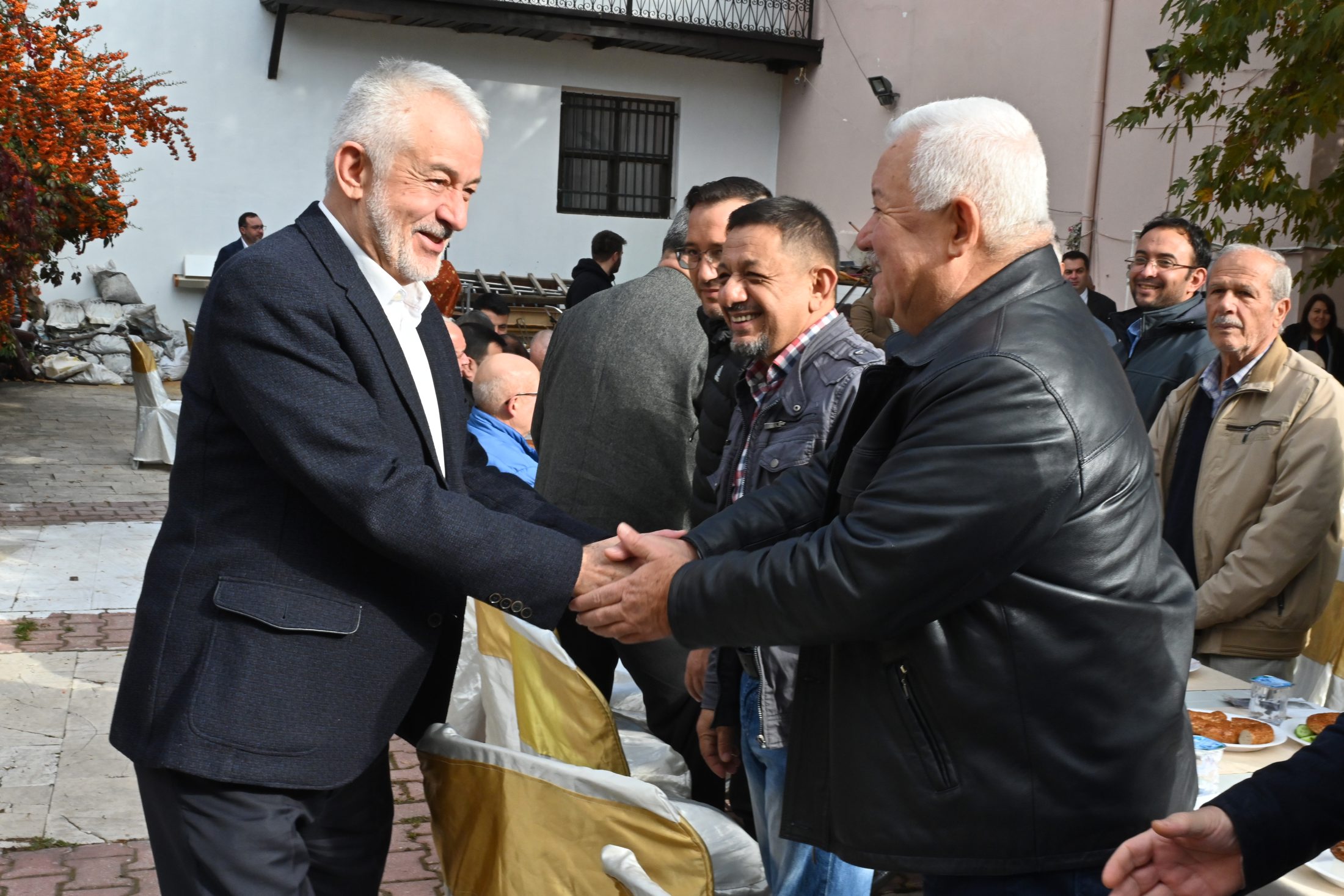 25 10 2025 Gazi Kemal Iskender Esnaf Ve Halk Bulusmasi (11)