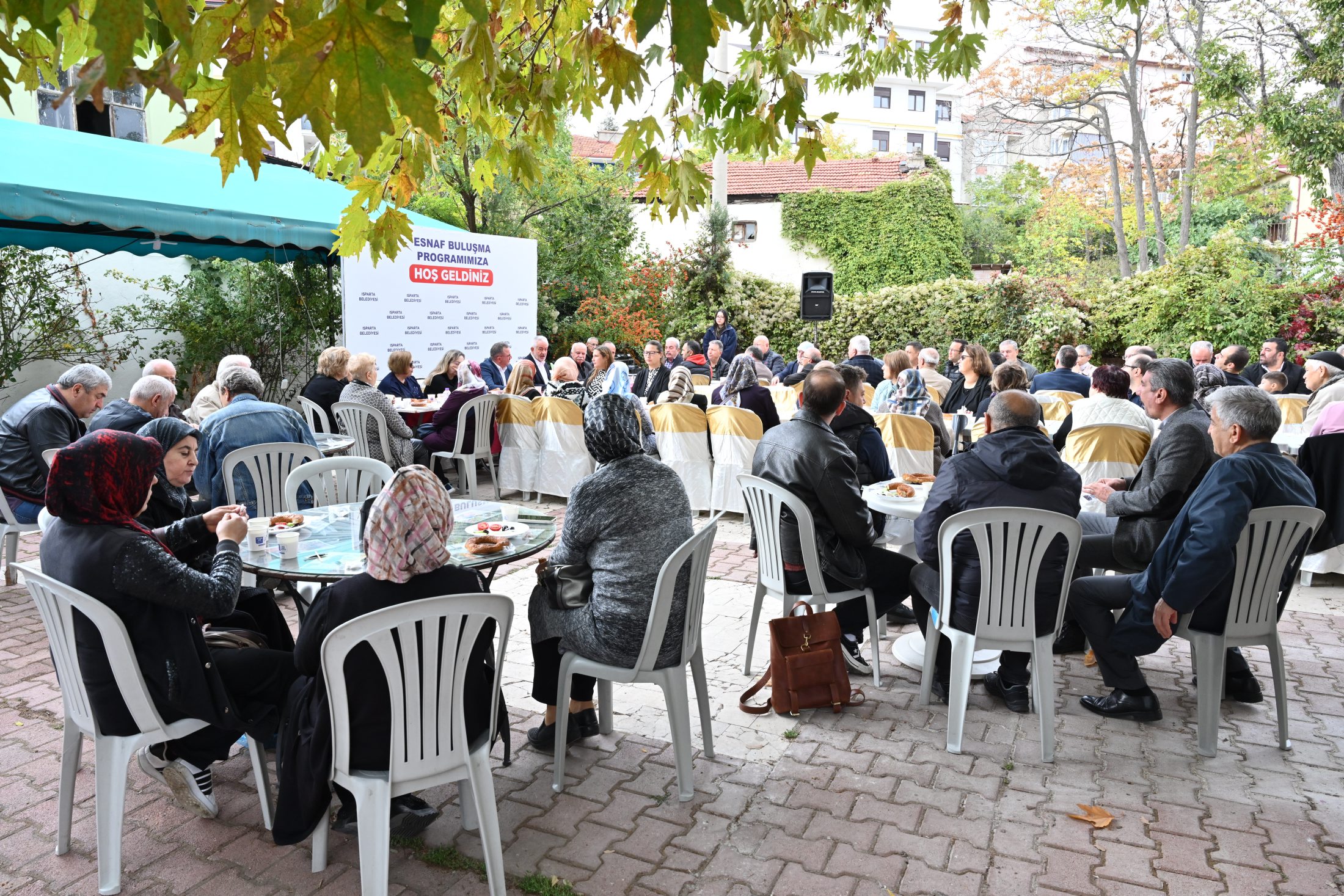 25 10 2025 Gazi Kemal Iskender Esnaf Ve Halk Bulusmasi (5)