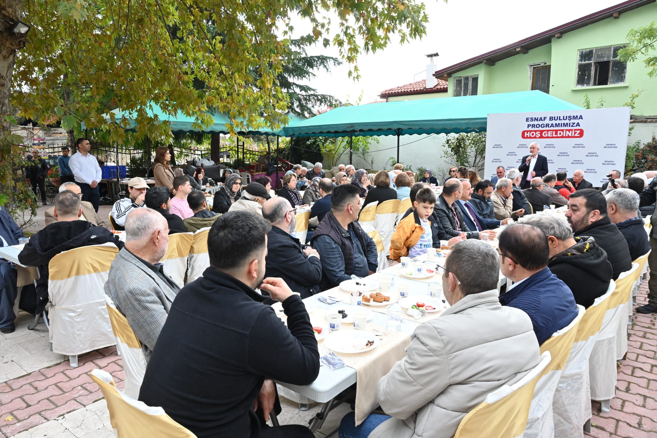 25 10 2025 Gazi Kemal Iskender Esnaf Ve Halk Bulusmasi (6)