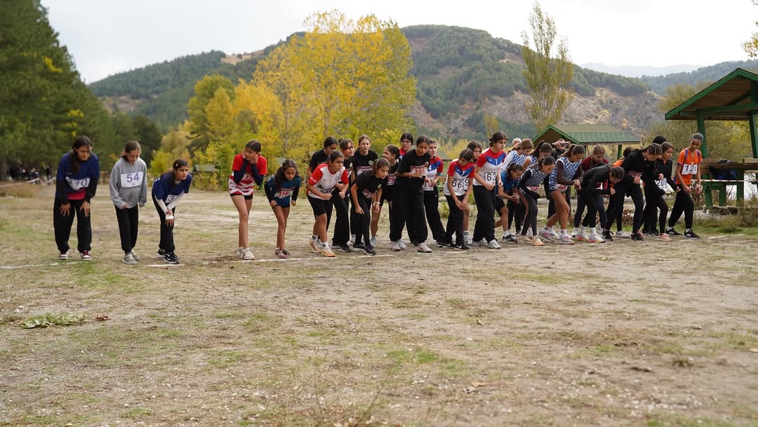 🇹🇷 29 Ekim Cumhuriyet Kupası Koşusu Tamamlandı! 🏃 ♂️🏃 ♀️Cumhuriyet Coşkusuyla Düzenlenen Koş (2)