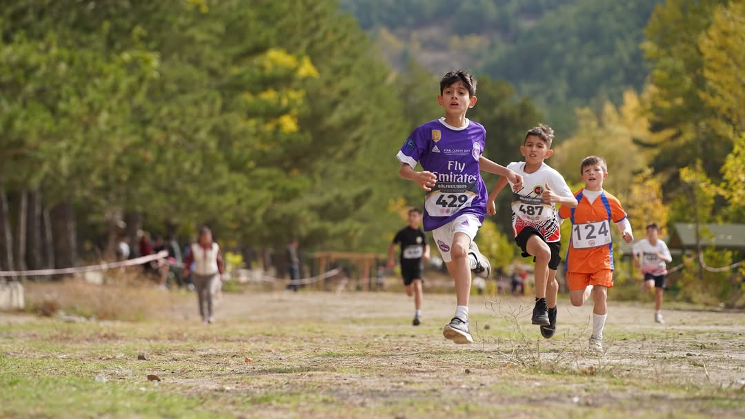 🇹🇷 29 Ekim Cumhuriyet Kupası Koşusu Tamamlandı! 🏃 ♂️🏃 ♀️Cumhuriyet Coşkusuyla Düzenlenen Koş (6)