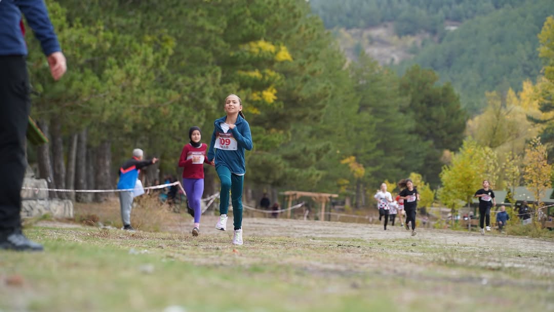🇹🇷 29 Ekim Cumhuriyet Kupası Koşusu Tamamlandı! 🏃 ♂️🏃 ♀️Cumhuriyet Coşkusuyla Düzenlenen Koş (7)