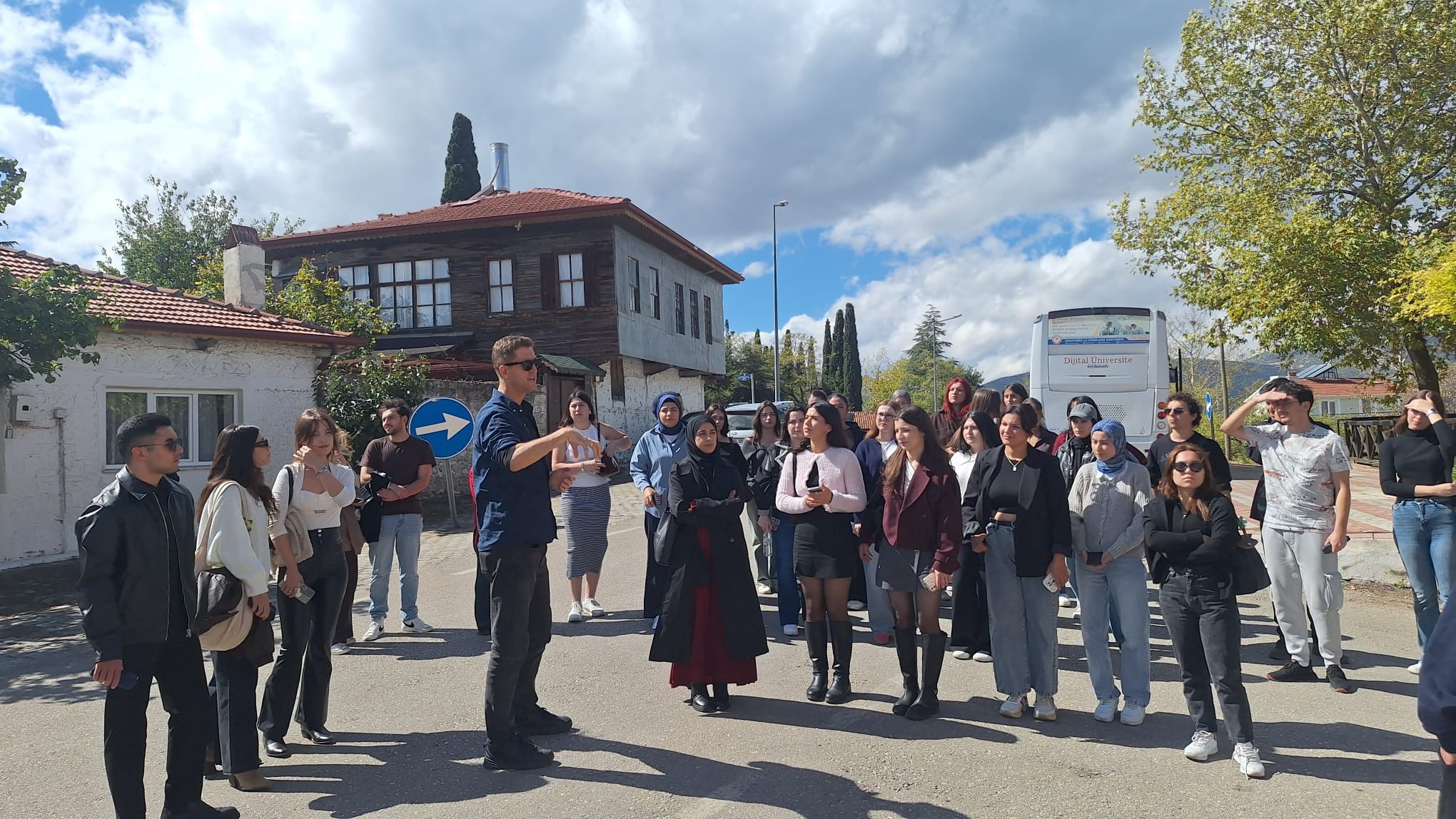 559579973 1210128847815014 8983057633628491256 N