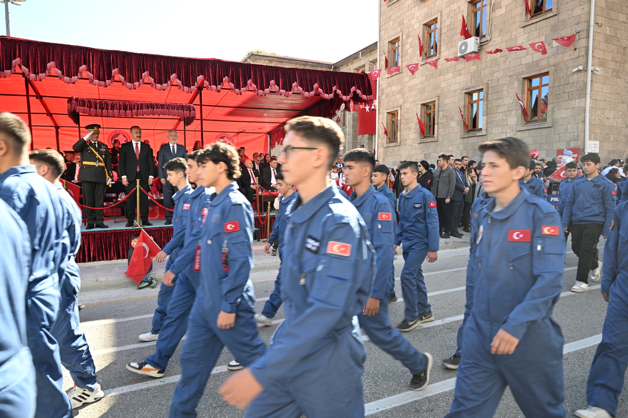 572786438 1366298454949052 2917398207024975476 N