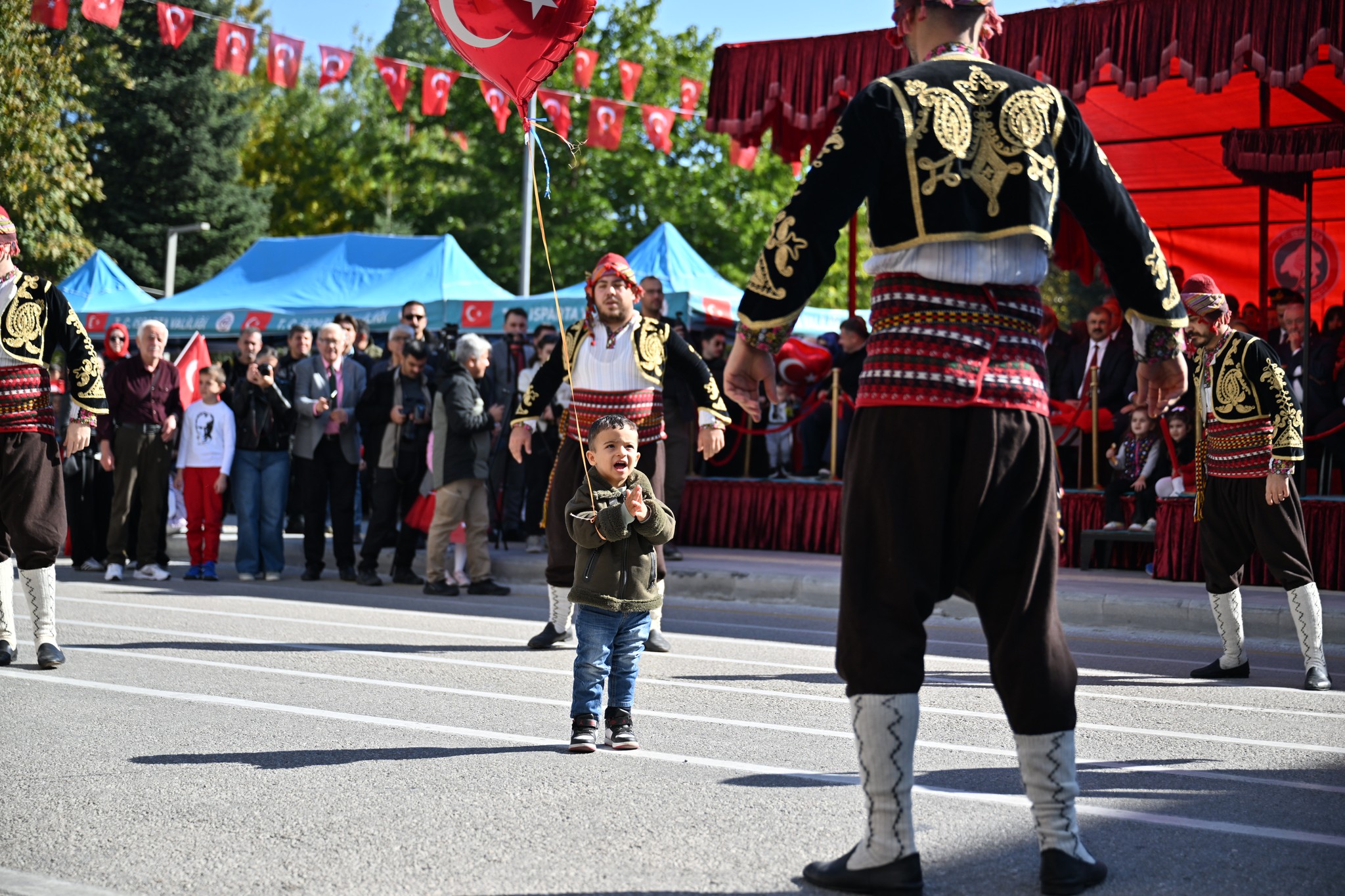 573613194 1366298104949087 7032741475474804121 N