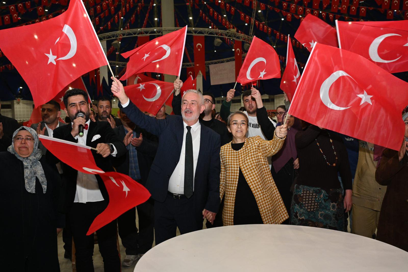 574037859 1394311648723291 8489193768904884074 N