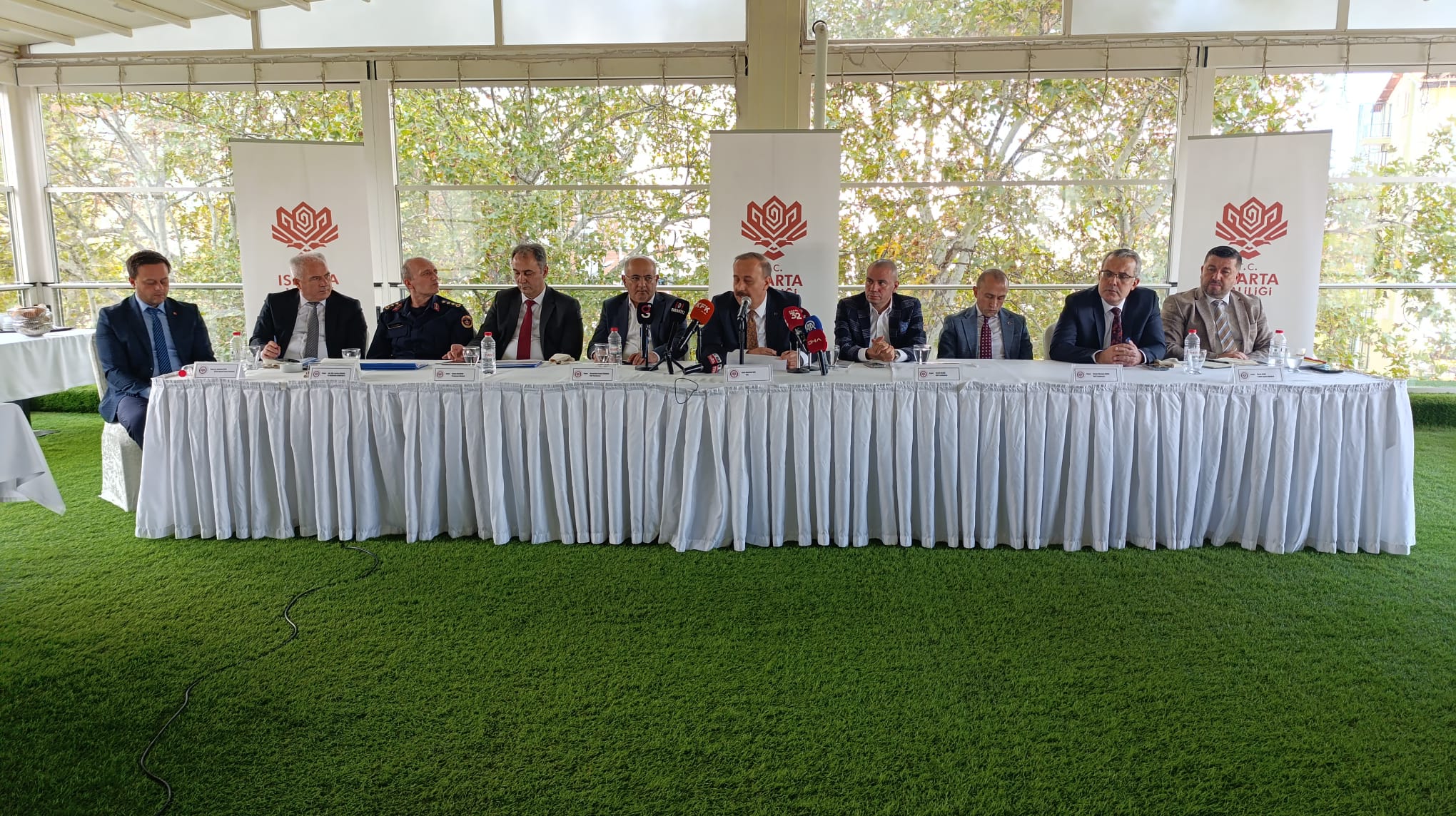 73A85438 C2F4 47B4 9Ca3 4Dc63Bf4604D