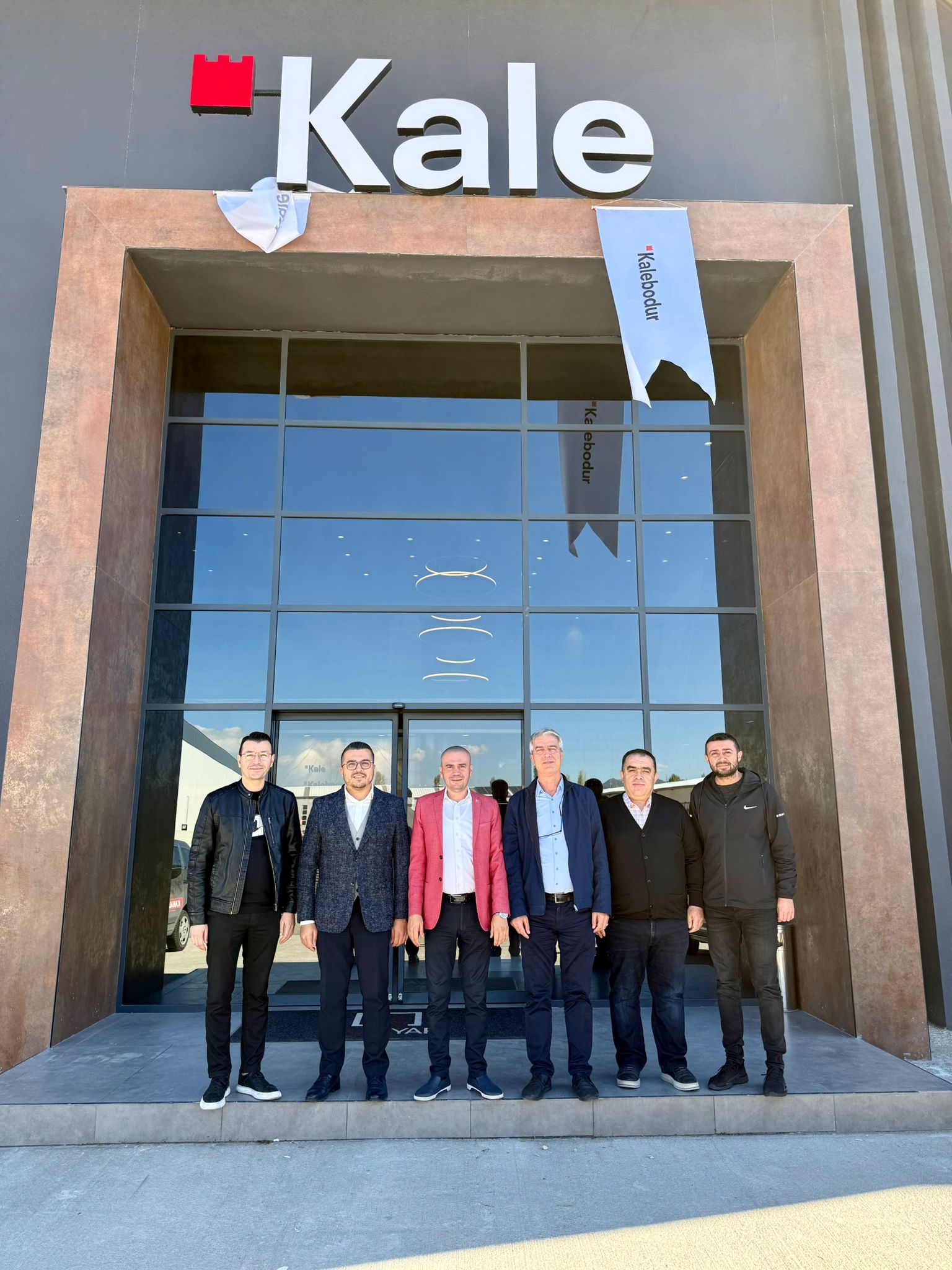 993A928B Ceaf 42Bd B5A2 Dedf93Fb67C4