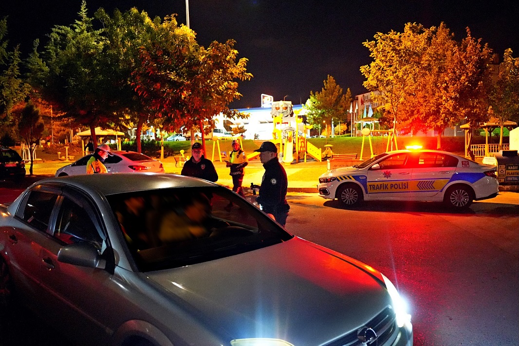 🚔 Abarti Egzoz – Motosi̇klet – Modi̇fi̇ye Araç Uygulamasi 🏍📅 02.10.2025 Günü 21.00 – 00.00 Saatl (3)