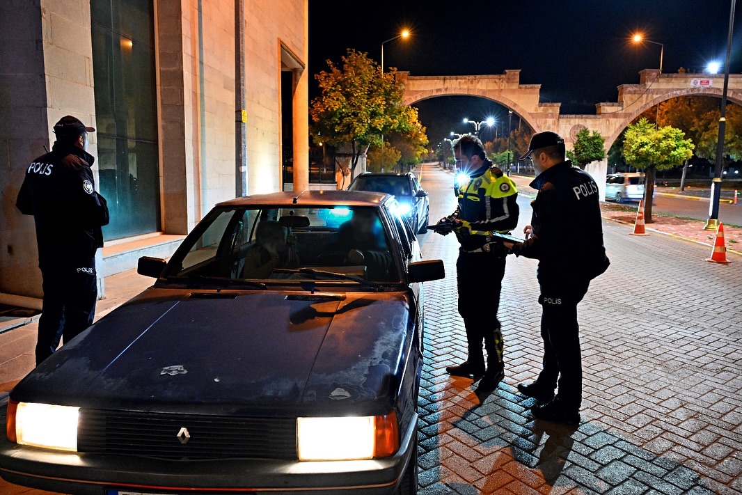 🚔 Abarti Egzoz – Motosi̇klet – Modi̇fi̇ye Araç Uygulamasi 🏍🗓 18.10.2025 Günü 21.00 – 00.00 Saatl (3)