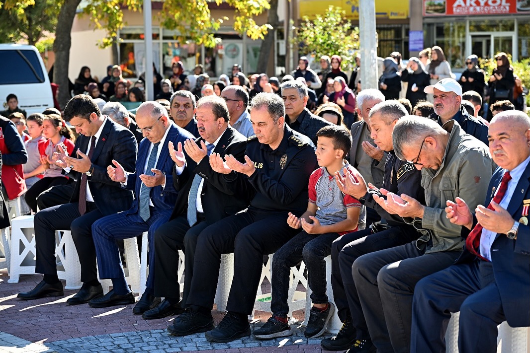 👮 ♂ Aziz Şehidimiz Polis Memuru Osman Karadağ’ın Ismi, Halife Sultan Mahallemizde Oluşturulan P (1)