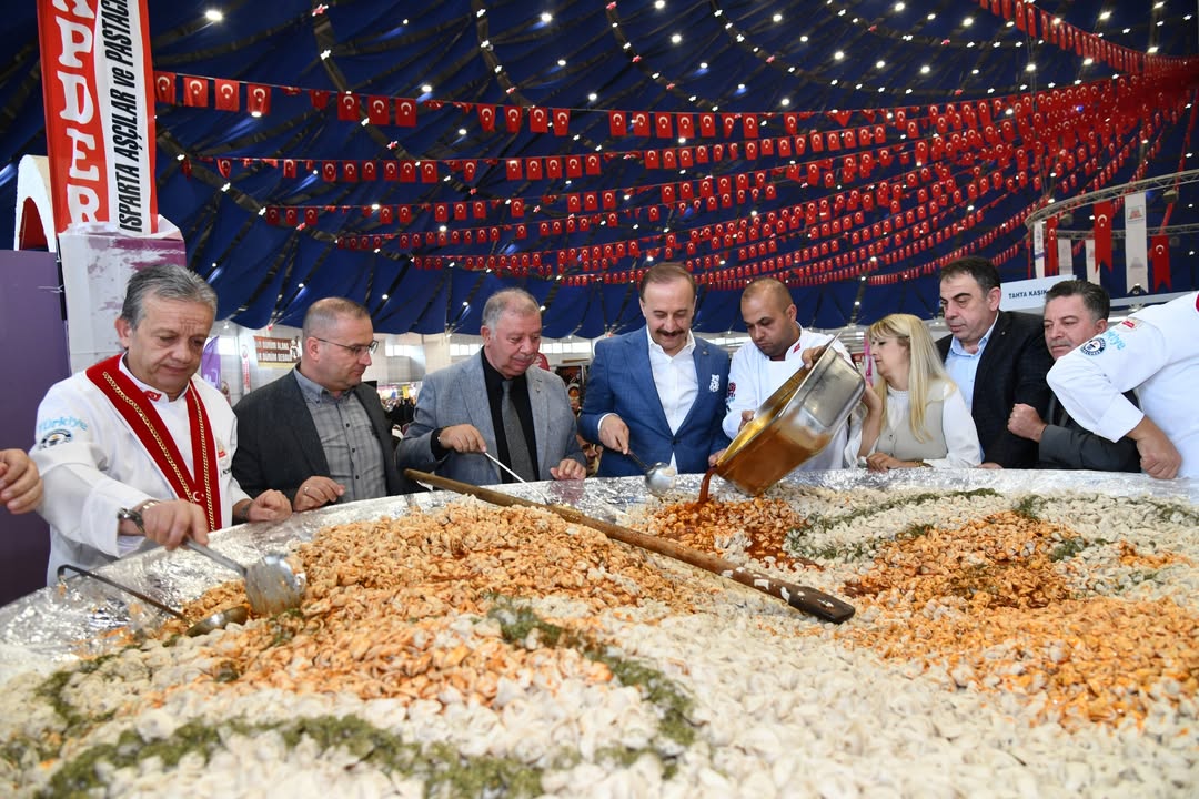 Batı Akdeniz’in Incisi Isparta’mızda Düzenlenen 3. Turizm Ve Gastronomi Fuarı’nın Üçüncü Gününde (3)