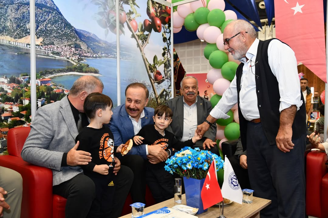 Batı Akdeniz’in Incisi Isparta’mızda Düzenlenen 3. Turizm Ve Gastronomi Fuarı’nın Üçüncü Gününde (5)