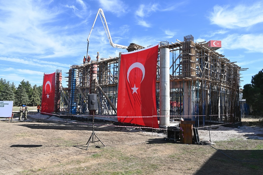 Bugün, 40. Piyade Tugay Komutanlığımız Yerleşkesinde Gerçekleştirilen Kışla Camii Temel Atma Tör (3)