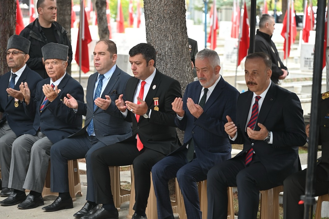 Cumhuriyetimizin 102. Kuruluş Yıldönümünü Büyük Bir Coşku Içerisinde Kutluyoruz. 29 Ekim Cumhuri (3)