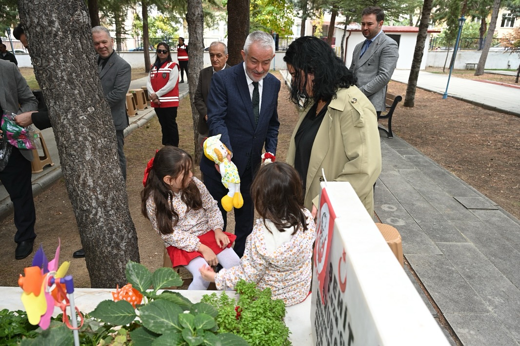Cumhuriyetimizin 102. Kuruluş Yıldönümünü Büyük Bir Coşku Içerisinde Kutluyoruz. 29 Ekim Cumhuri (5)